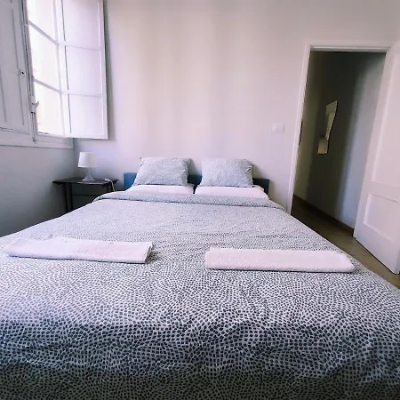 Carrillo La Rosa 2 *