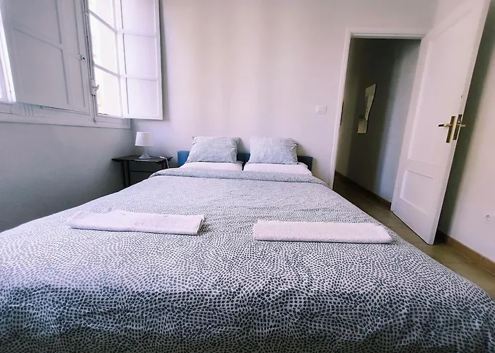 Carrillo La Rosa 2 *